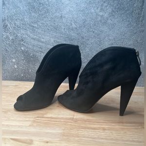 Vince high heels shoes